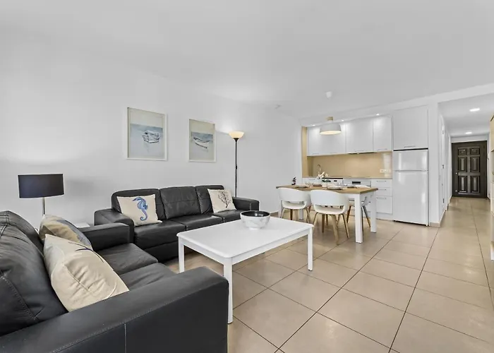 Casahost Bastian Boutique Ii Seaview Daire *