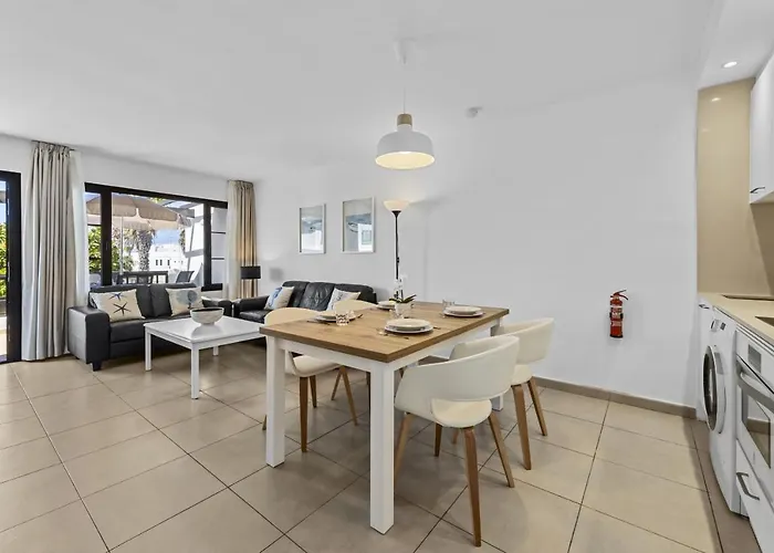 Casahost Bastian Boutique Ii Seaview Daire