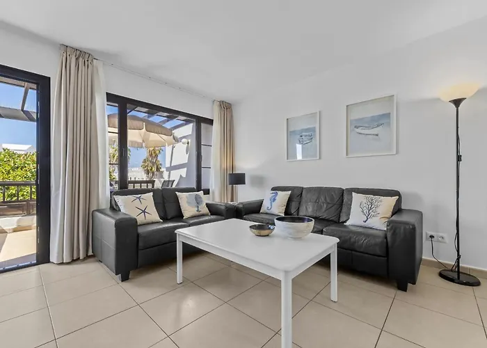 Casahost Bastian Boutique Ii Seaview *