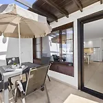 Casahost Bastian Boutique Ii Seaview Apartmán Costa Teguise