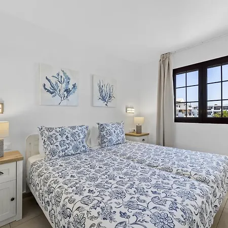 Casahost Bastian Boutique Ii Seaview * Costa Teguise