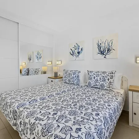 Casahost Bastian Boutique Ii Seaview * Costa Teguise