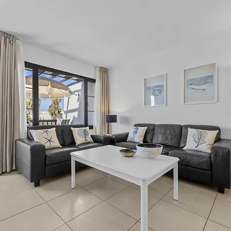 Casahost Bastian Boutique Ii Seaview *