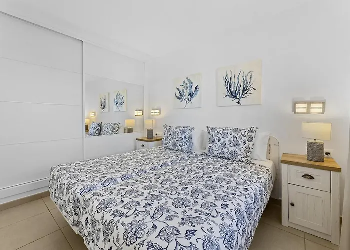 Casahost Bastian Boutique Ii Seaview * 코스타 테기세